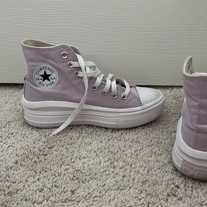 Barely worn lavender platform converse
